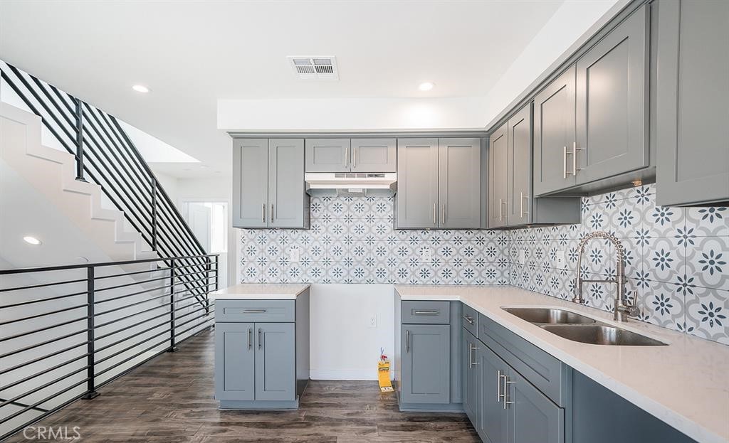 1807 S. New Hampshire Street Property Photo