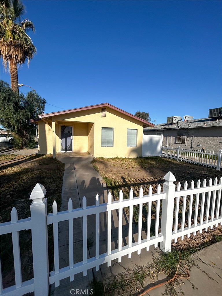 155 N. First St, Property Photo 1