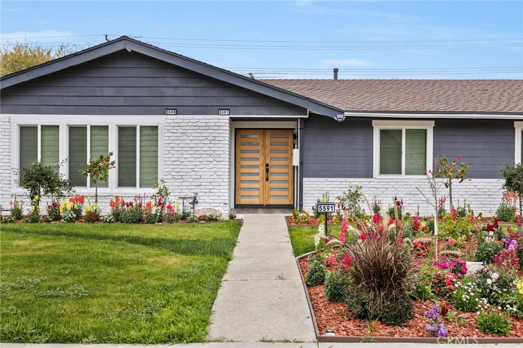 5591 Heil Avenue Property Photo