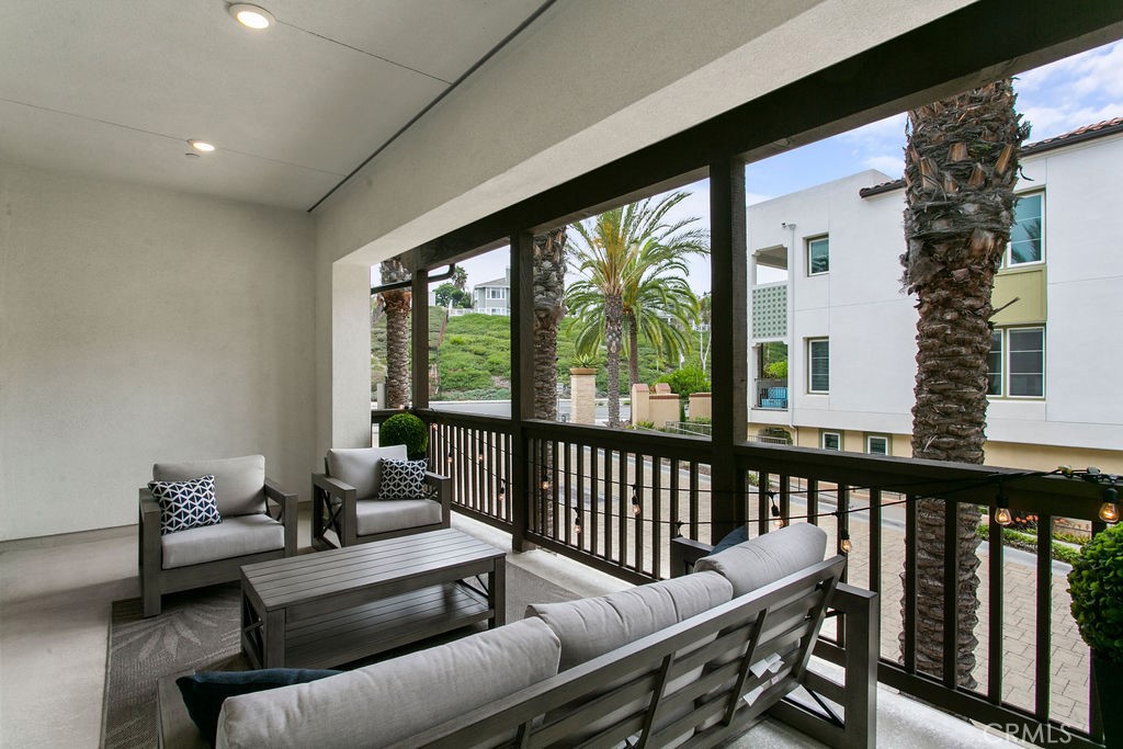 3440 Doheny Way Property Photo 17
