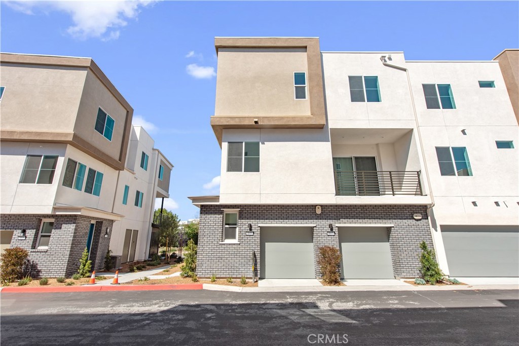 105 Culture Property Photo
