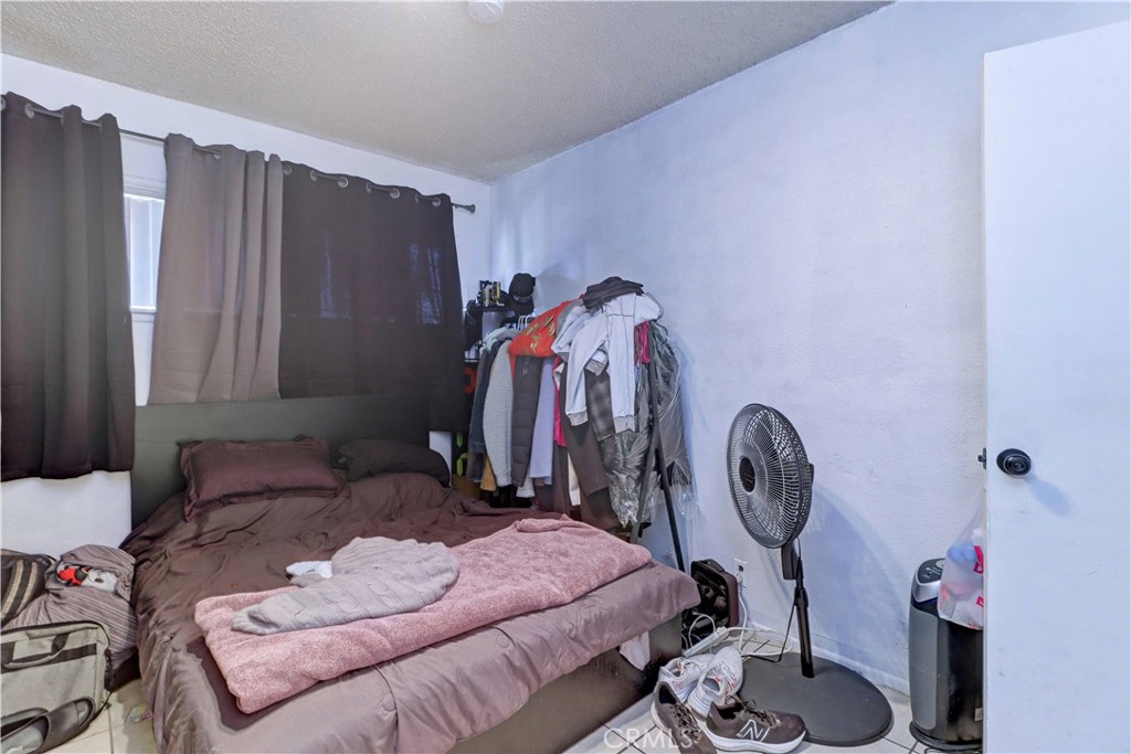 601 E 79th Street Property Photo 9