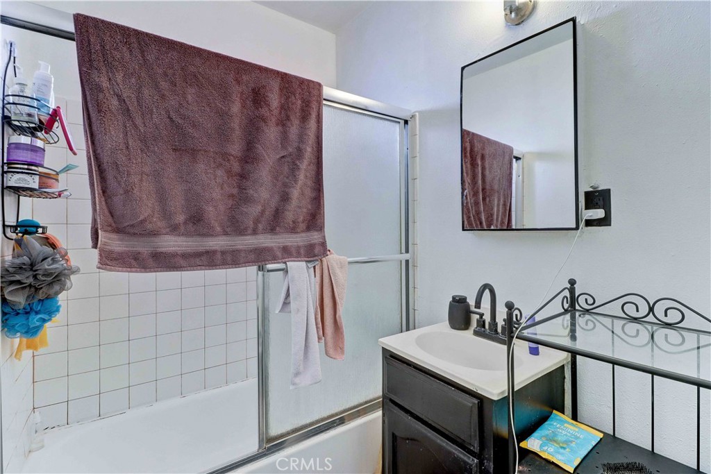 601 E 79th Street Property Photo 11