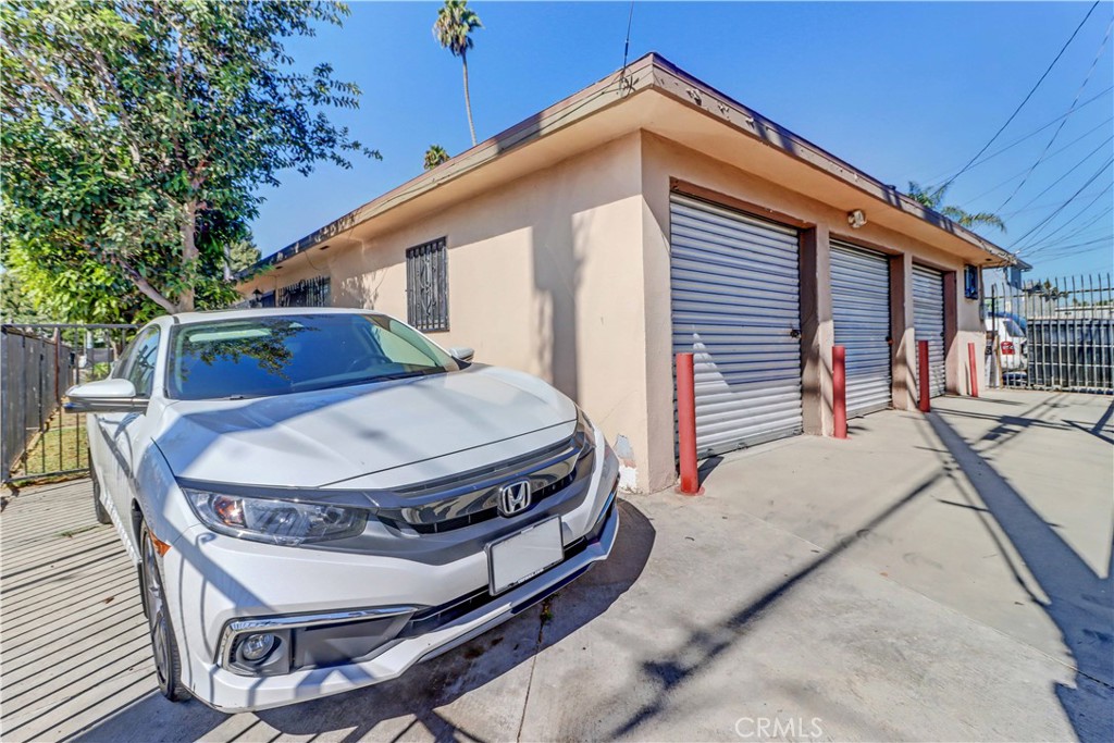 601 E 79th Street Property Photo 13