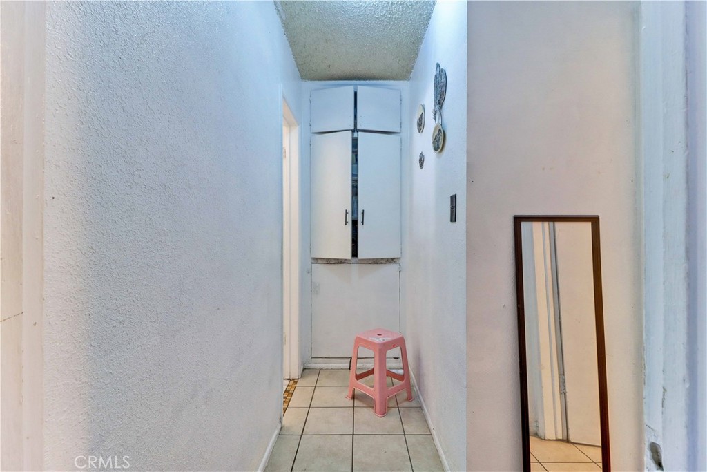 601 E 79th Street Property Photo 20
