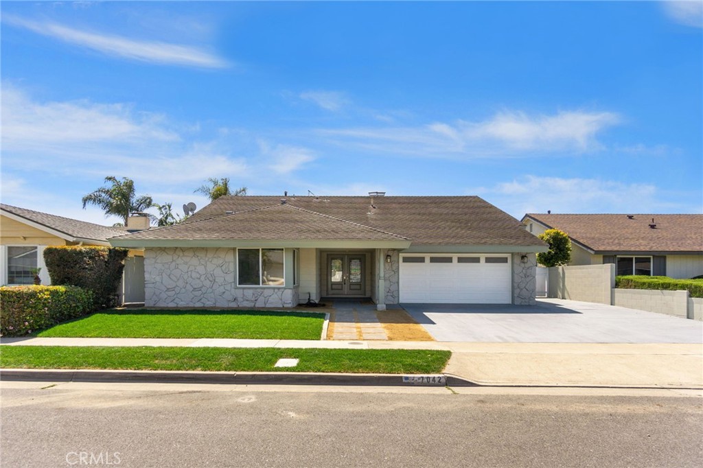 7042 Stonewood Drive Property Photo