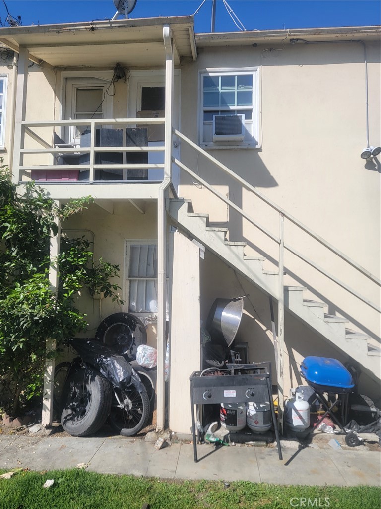 208 S Illinois Street Property Photo 3