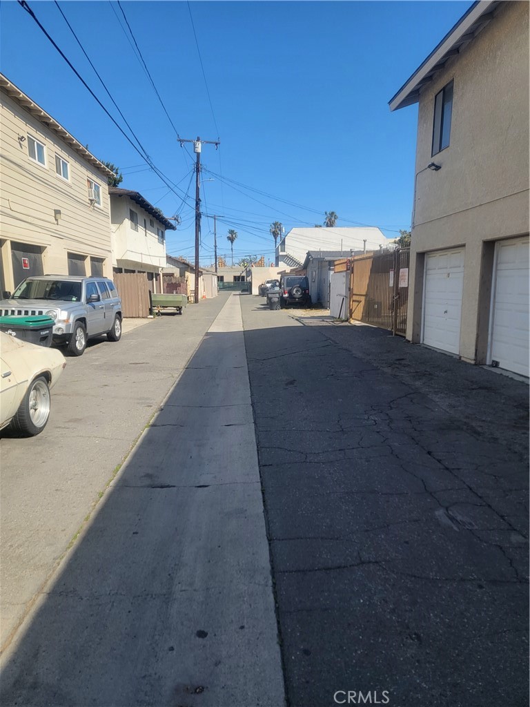 208 S Illinois Street Property Photo 6