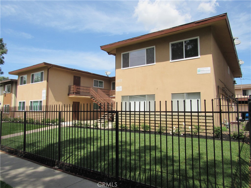 1423 W Lingan Lane Property Photo 3