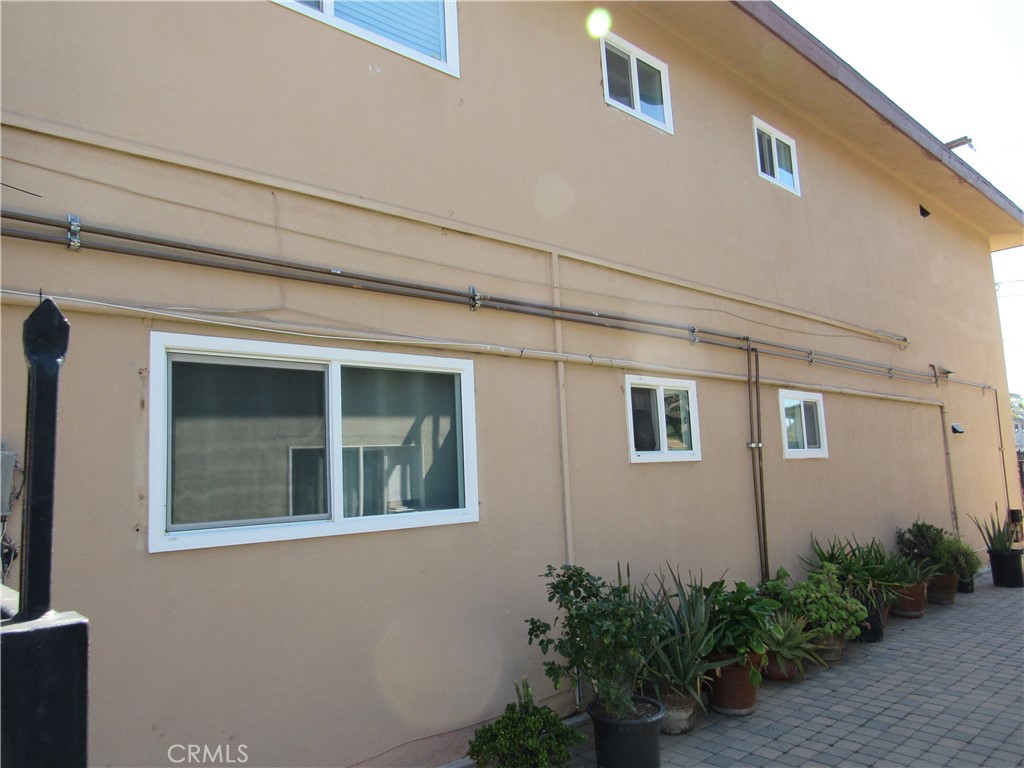 1423 W Lingan Lane Property Photo 9