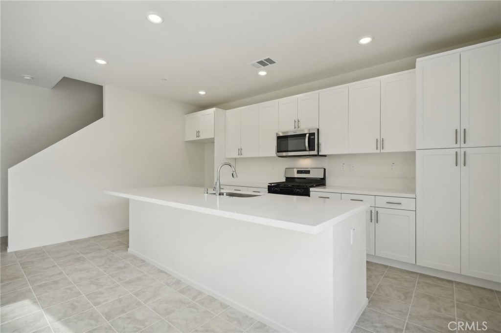 34261 Summer Lane Property Photo 2