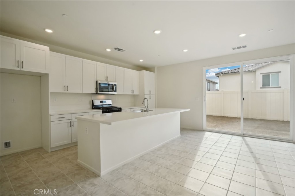 34261 Summer Lane Property Photo 9