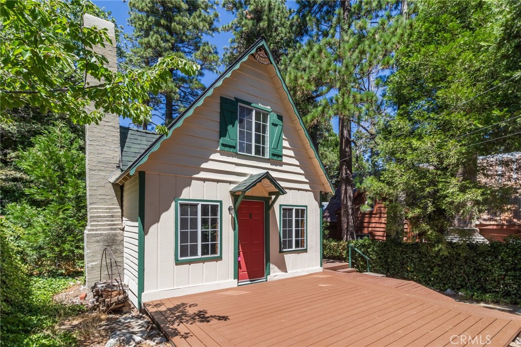 26370 Alpine Lane Property Photo 1