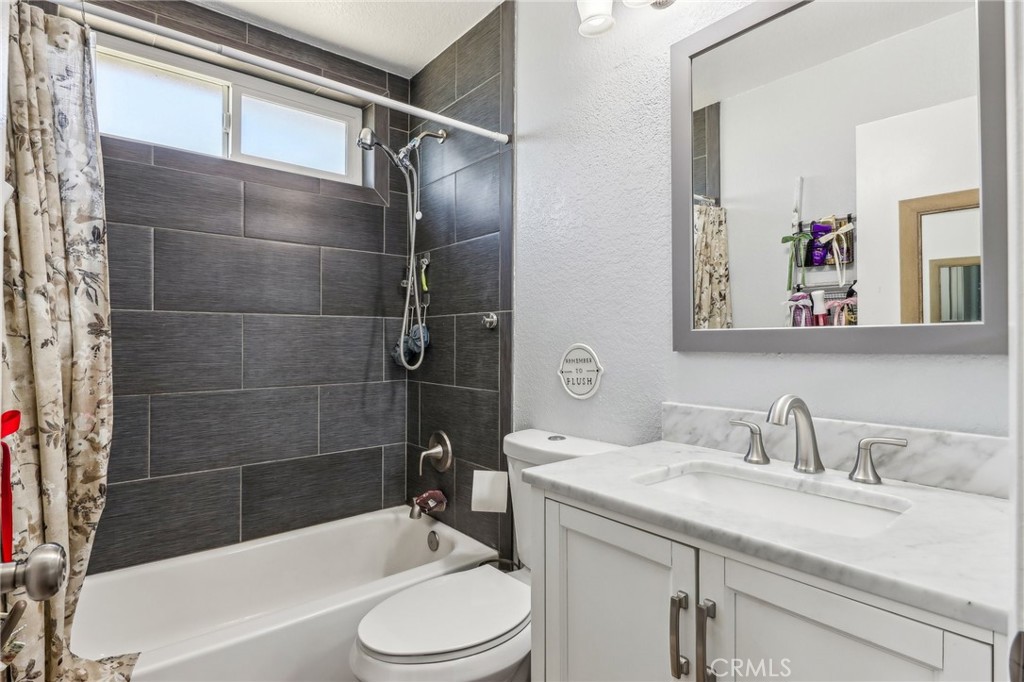 11320 Rancherias Drive Property Photo 22