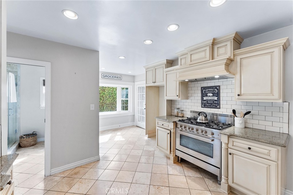 13733 Franklin Street Property Photo 15
