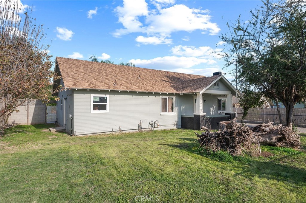 6979 Tippecanoe Avenue Property Photo 1