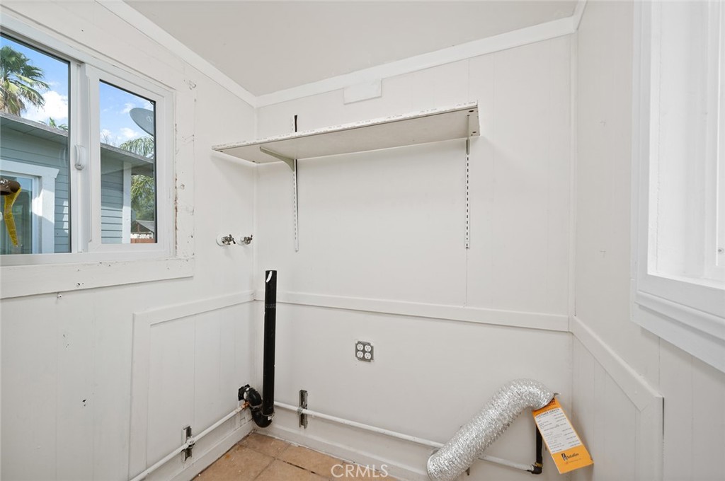 6979 Tippecanoe Avenue Property Photo 24