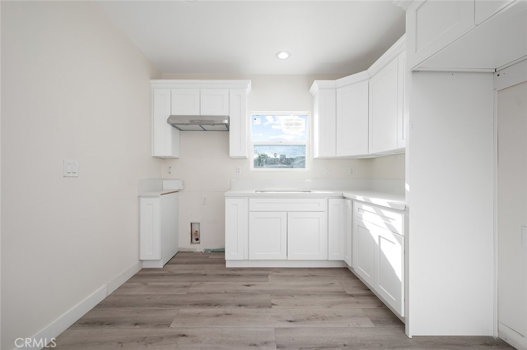 6979 Tippecanoe Avenue Property Photo 30