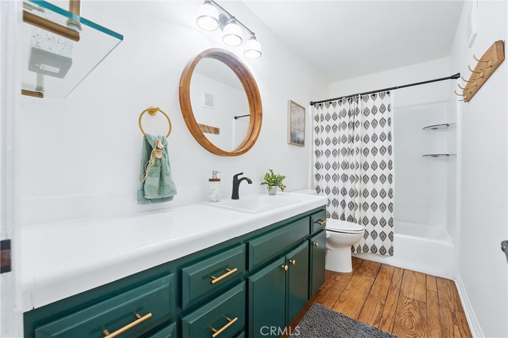 24431 Stonehill Drive Property Photo 22