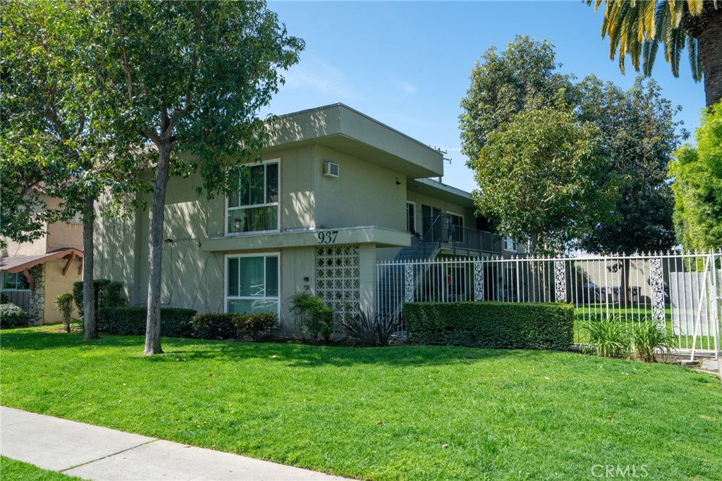 937 S Roberts Street Property Photo 1