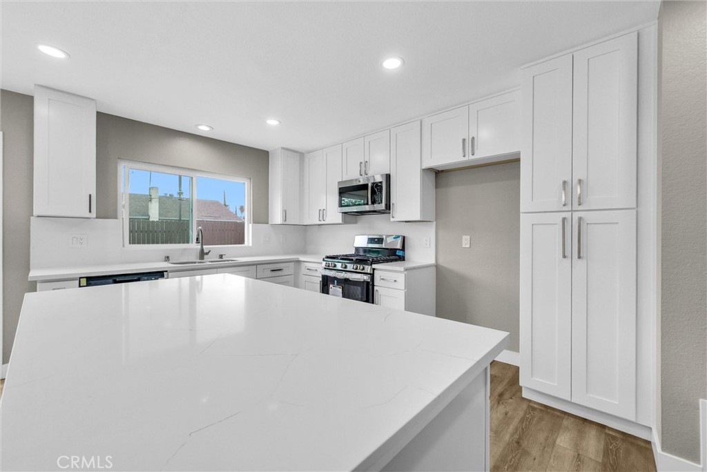 337 N Aspen Avenue Property Photo 5