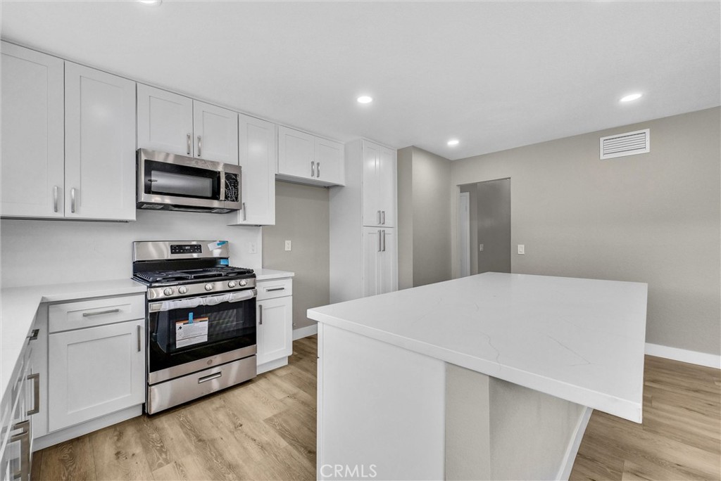 337 N Aspen Avenue Property Photo 6