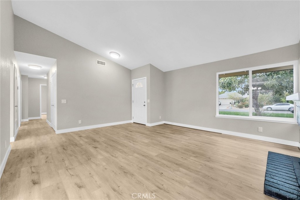 337 N Aspen Avenue Property Photo 8