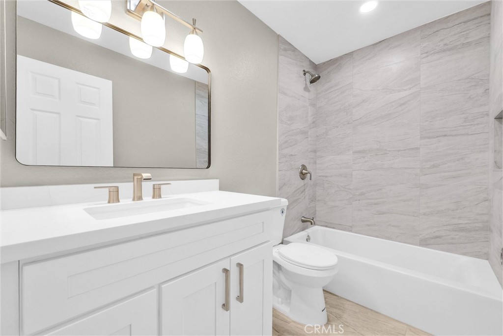 337 N Aspen Avenue Property Photo 9