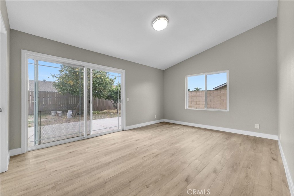 337 N Aspen Avenue Property Photo 10