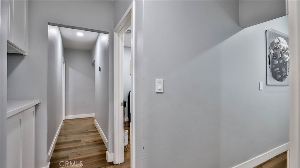 408 S Flower Street Property Photo 25