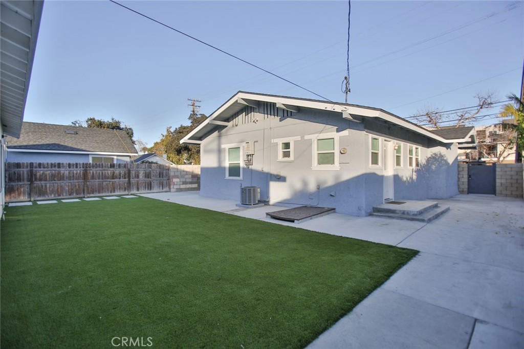 408 S Flower Street Property Photo 34