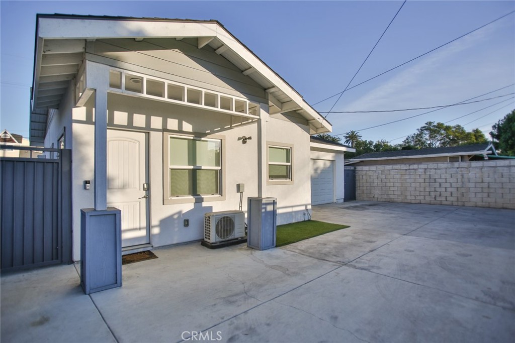 408 S Flower Street Property Photo 36