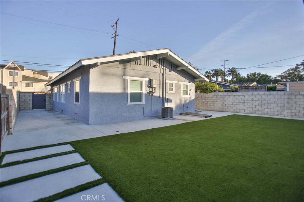 408 S Flower Street Property Photo 58