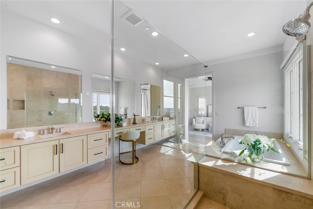 31 Seawatch Property Photo 59