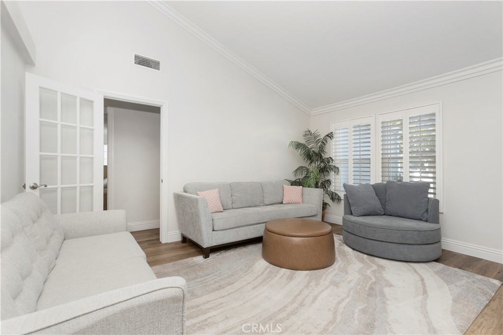 42 Baroness Lane Property Photo 8