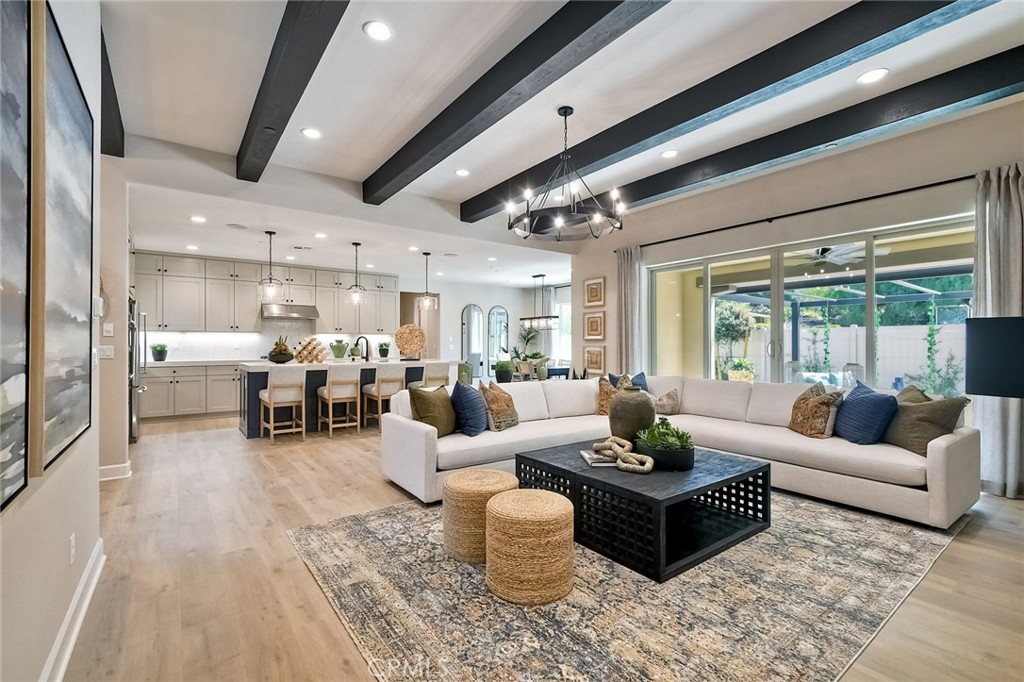 3002 Mesa Glen Property Photo 1