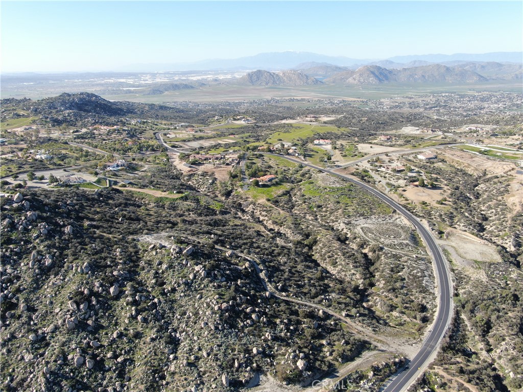 23635 Sky Mesa Road Property Photo 20