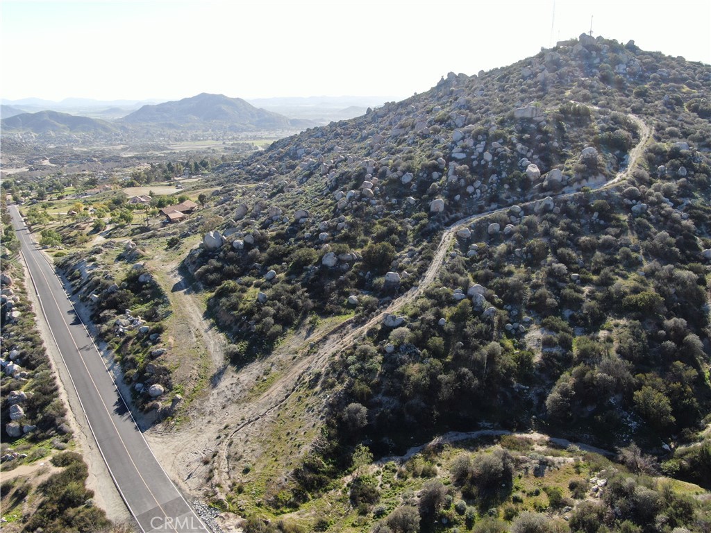 23635 Sky Mesa Road Property Photo 32