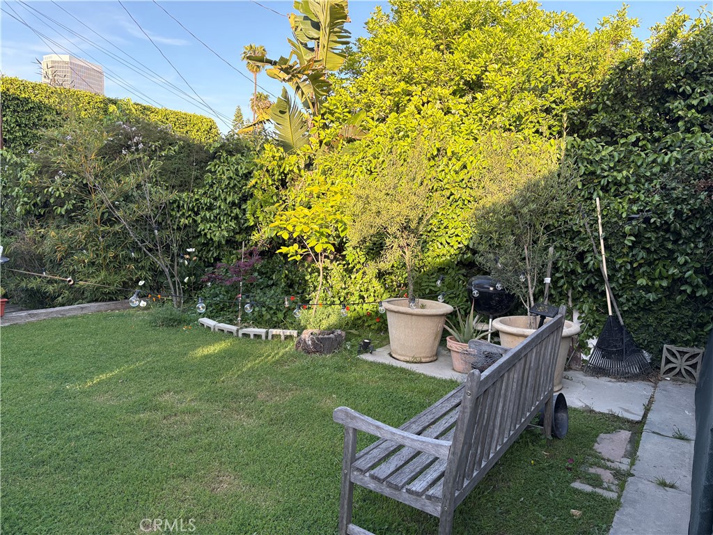 918 S Stanley Avenue Property Photo 25