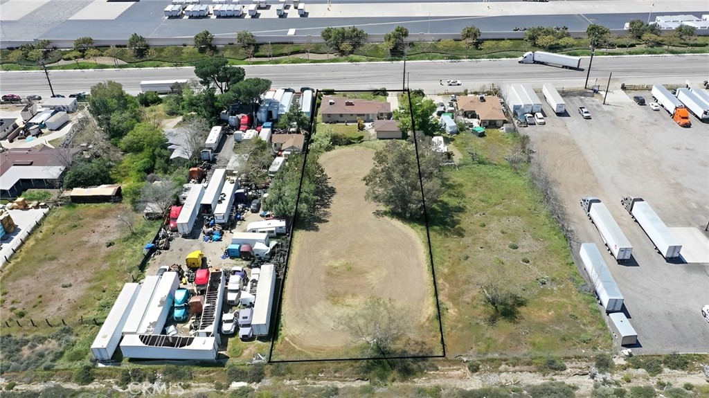 18754 Cajon Boulevard Property Photo 3