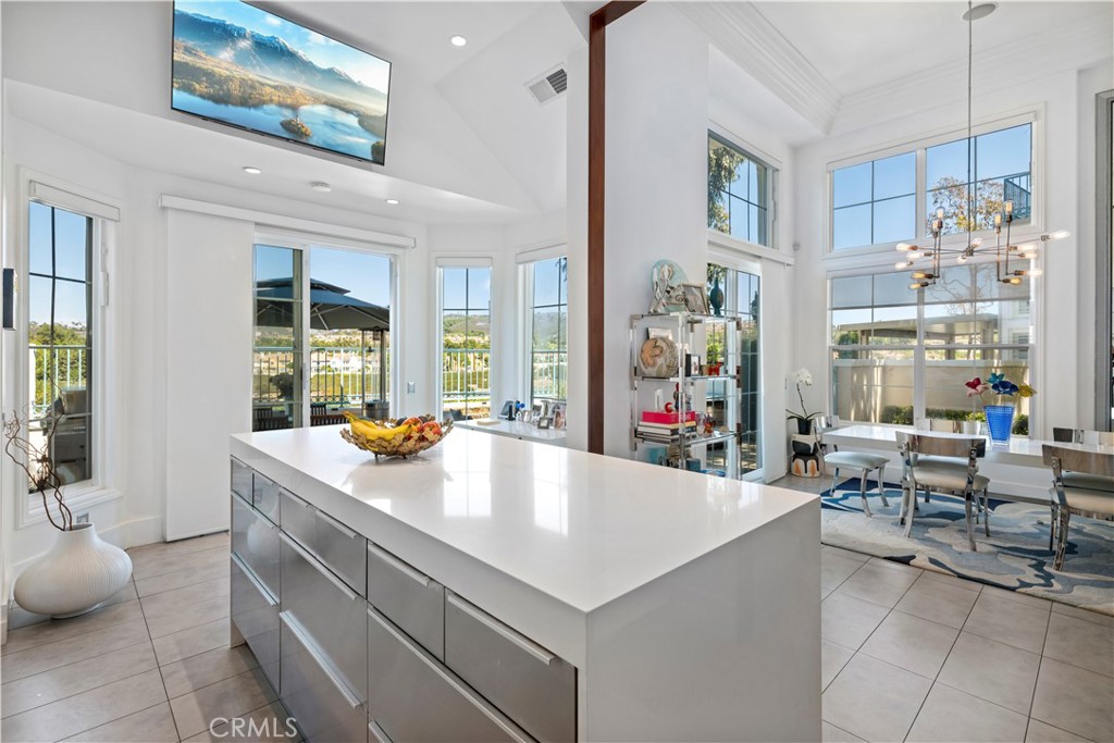 4 Chandon Property Photo 5