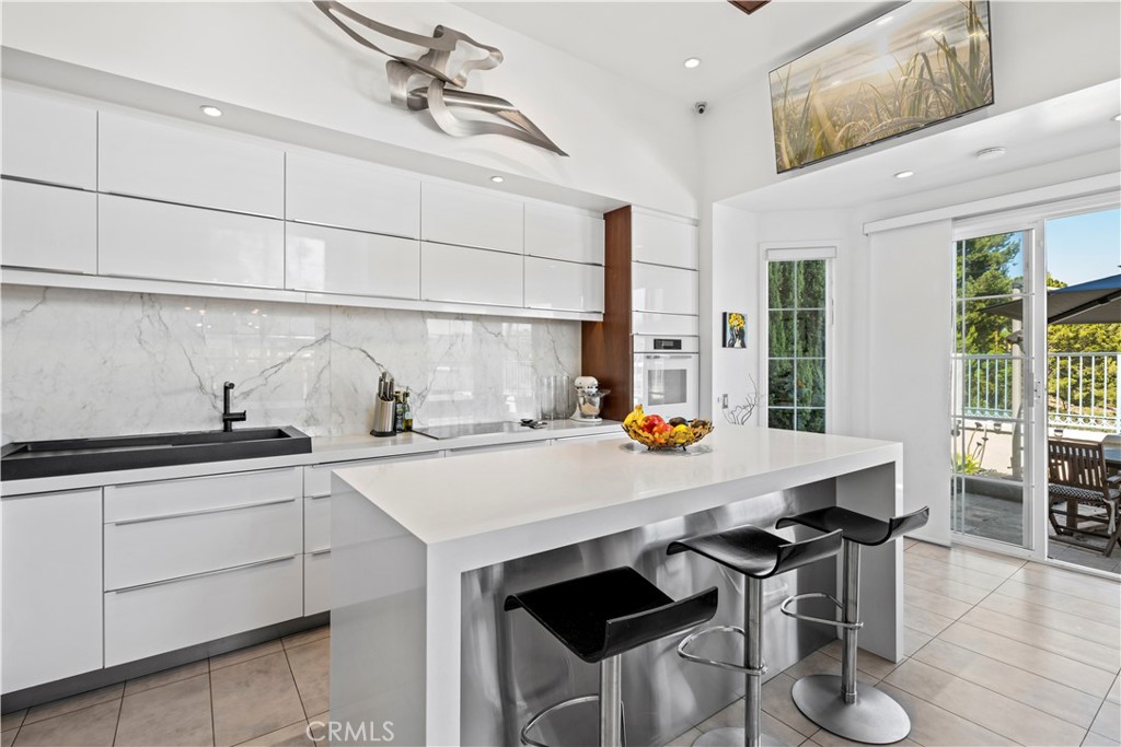 4 Chandon Property Photo 7