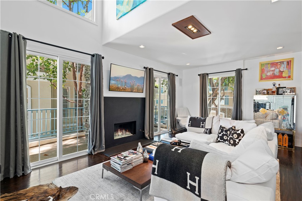 4 Chandon Property Photo 11