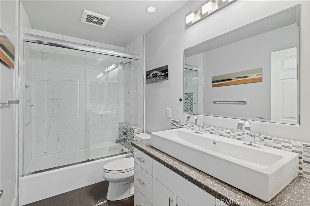 4 Chandon Property Photo 18
