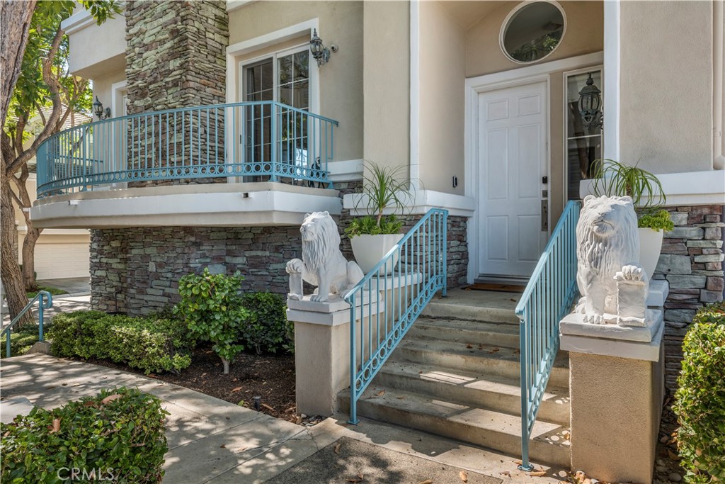 4 Chandon Property Photo 21