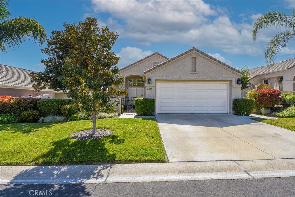 23898 Via Pamilla Property Photo 1