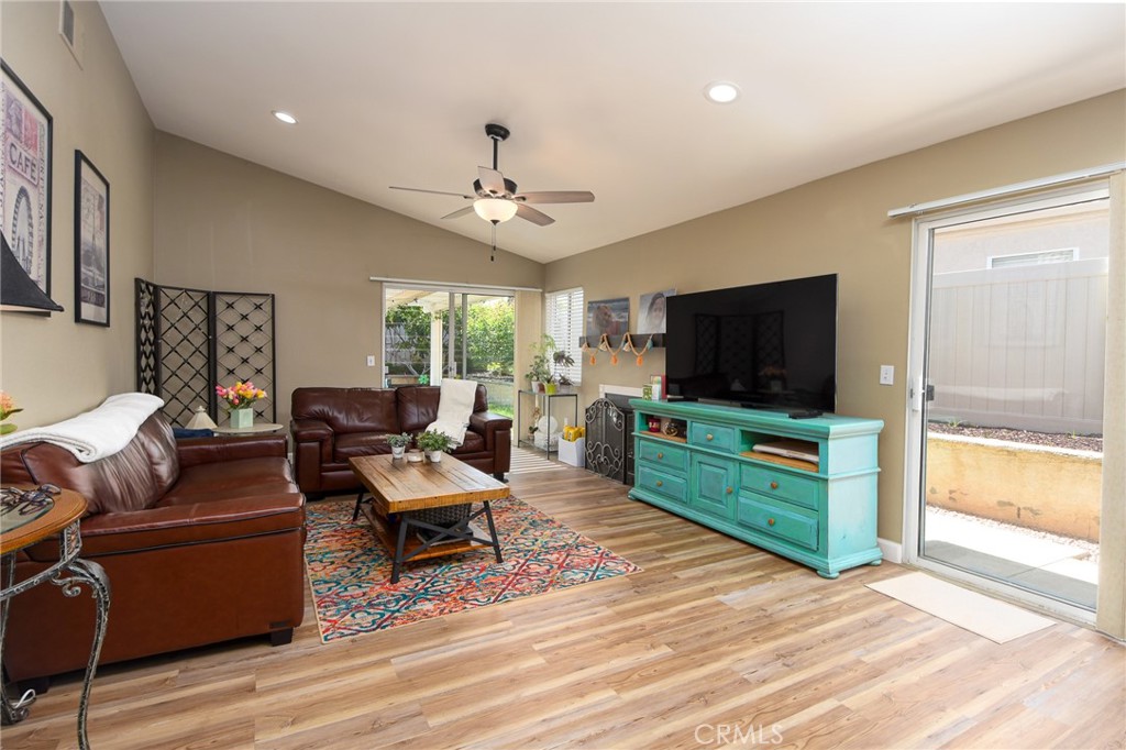23898 Via Pamilla Property Photo 12