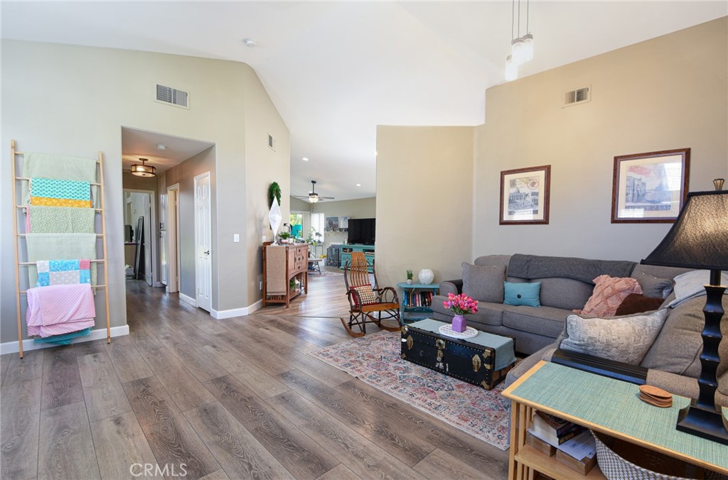 23898 Via Pamilla Property Photo 13