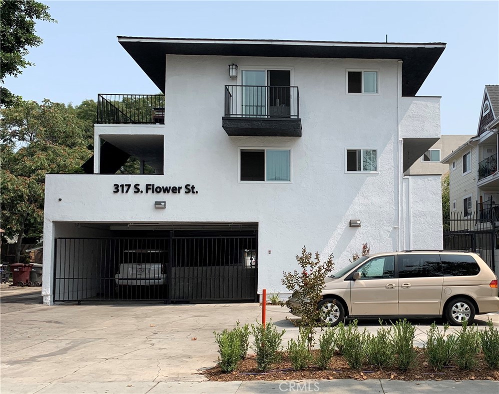 317 S Flower Street Property Photo 1