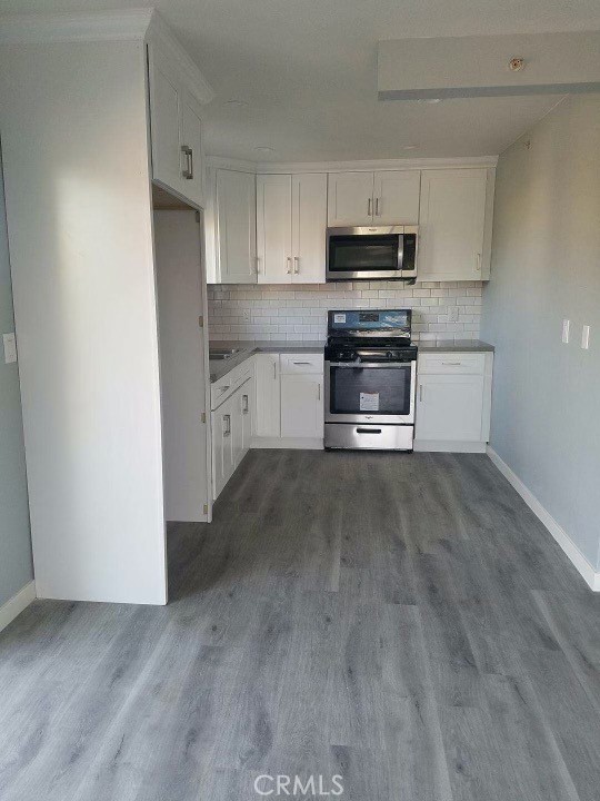 317 S Flower Street Property Photo 4
